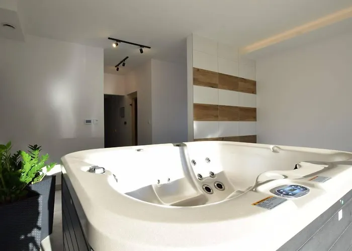 דירה Beskid 11 Z Widokiem Na Gory, Sauna, Jacuzzi